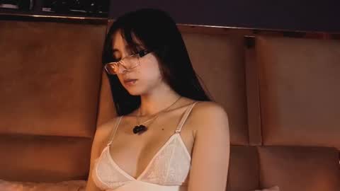 angelinepossy online show from 11/04/25, 09:36