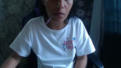 Snapshot of angelitaa_hot chatting on 03/23/26, 04:22 angela online show from 03/23/26, 04:22