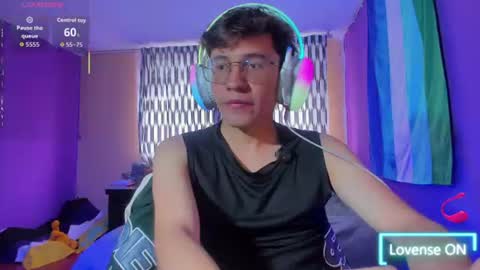 Snapshot of angelito18_twink chatting on 06/16/26, 08:22 Angel online show from 06/16/26, 08:22