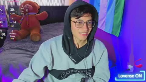 Snapshot of angelito18_twink chatting on 07/14/26, 06:46 Angel online show from 07/14/26, 06:46