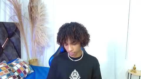 Angel online show from 11/08/25, 08:40