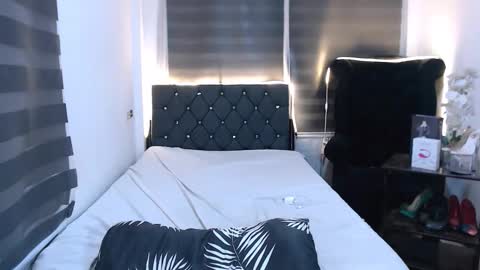 angella_dior online show from 09/14/25, 06:07