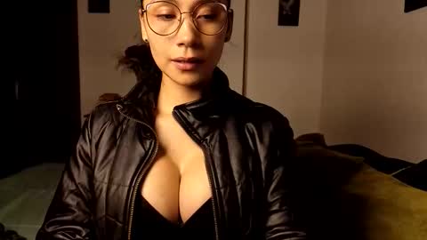Snapshot of angellaisabella chatting on 01/11/26, 12:59 ANGELA ISABELLA online show from 01/11/26, 12:59