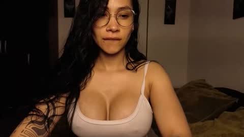 Snapshot of angellaisabella chatting on 02/05/26, 04:55 ANGELA ISABELLA online show from 02/05/26, 04:55