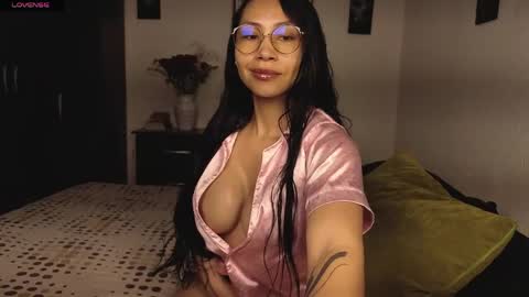 Snapshot of angellaisabella chatting on 04/13/26, 12:32 ANGELA ISABELLA online show from 04/13/26, 12:32