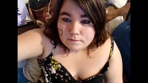 Snapshot of angellove417316 chatting on 02/13/25, 08:59 angellove417316 online show from 02/13/25, 08:59