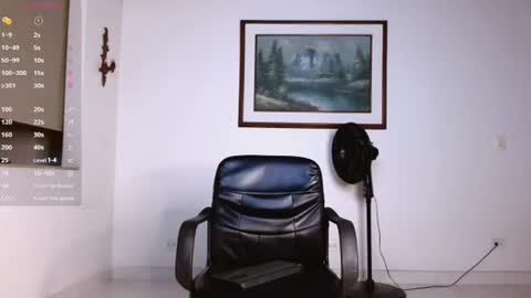Snapshot of angelm888 chatting on 07/25/26, 11:46 Angelm888- online show from 07/25/26, 11:46