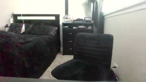 Angel Marie online show from 12/16/25, 03:17