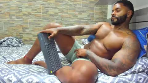 angelo_evans33 online show from 04/27/26, 12:41