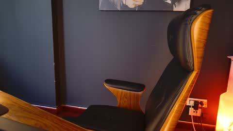 BlackWolf online show from 10/22/25, 12:38