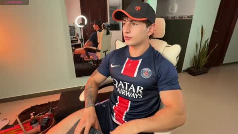 Snapshot of angeloferro1 chatting on 01/30/25, 02:49 Angelo Ferro online show from 01/30/25, 02:49