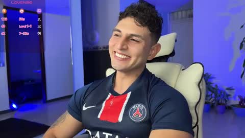 Snapshot of angeloferro1 chatting on 03/05/25, 11:05 Angelo Ferro online show from 03/05/25, 11:05