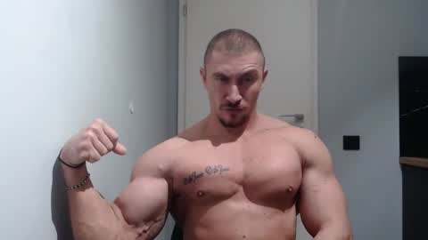  ------- SEX SHOW WITH GUYS AND GIRLS  MUSCLE SHOW online show from 12/01/24, 05:46