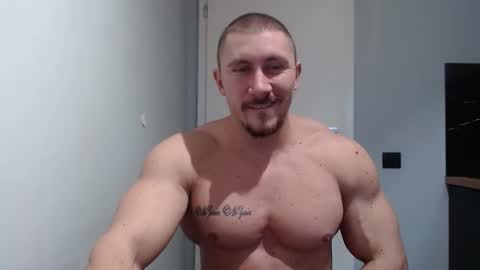  ------- SEX SHOW WITH GUYS AND GIRLS  MUSCLE SHOW online show from 12/03/24, 12:49