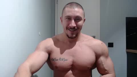  ------- SEX SHOW WITH GUYS AND GIRLS  MUSCLE SHOW online show from 12/03/24, 08:50