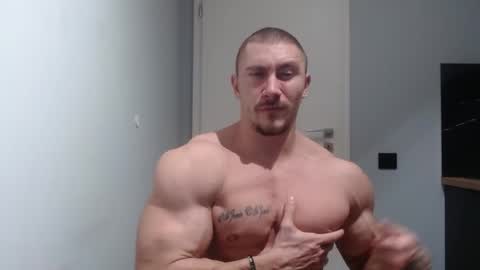  ------- SEX SHOW WITH GUYS AND GIRLS  MUSCLE SHOW online show from 12/04/24, 01:03