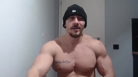  ------- SEX SHOW WITH GUYS AND GIRLS  MUSCLE SHOW online show from 01/22/25, 10:26