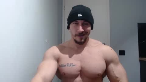  ------- SEX SHOW WITH GUYS AND GIRLS  MUSCLE SHOW online show from 01/24/25, 07:28