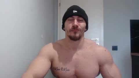  ------- SEX SHOW WITH GUYS AND GIRLS  MUSCLE SHOW online show from 01/25/25, 10:29