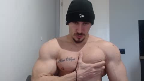  ------- SEX SHOW WITH GUYS AND GIRLS  MUSCLE SHOW online show from 02/04/25, 08:24