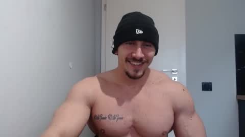  ------- SEX SHOW WITH GUYS AND GIRLS  MUSCLE SHOW online show from 02/04/25, 11:27