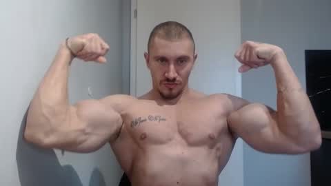  ------- SEX SHOW WITH GUYS AND GIRLS  MUSCLE SHOW online show from 02/06/25, 06:51