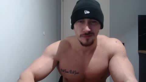  ------- SEX SHOW WITH GUYS AND GIRLS  MUSCLE SHOW online show from 02/12/25, 10:15