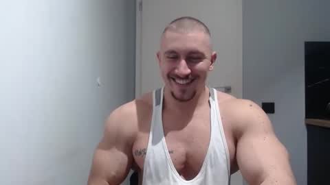  ------- SEX SHOW WITH GUYS AND GIRLS  MUSCLE SHOW online show from 02/14/25, 07:33
