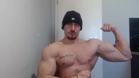  ------- SEX SHOW WITH GUYS AND GIRLS  MUSCLE SHOW online show from 02/22/25, 11:57