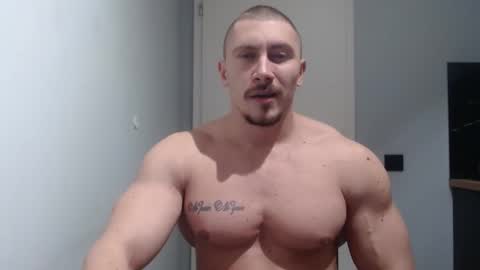  ------- SEX SHOW WITH GUYS AND GIRLS  MUSCLE SHOW online show from 02/22/25, 06:19