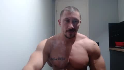  ------- SEX SHOW WITH GUYS AND GIRLS  MUSCLE SHOW online show from 10/31/25, 03:57