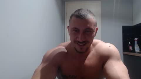  ------- SEX SHOW WITH GUYS AND GIRLS  MUSCLE SHOW online show from 12/15/25, 02:43