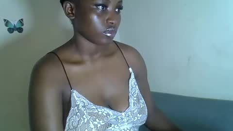 angelofsweetness online show from 12/17/25, 06:58