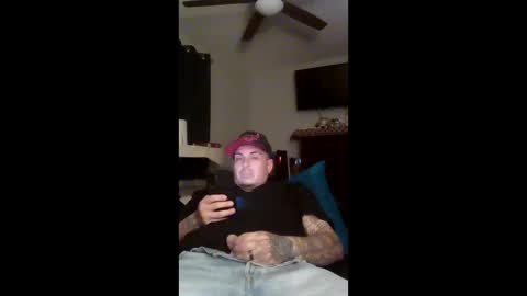 angelogallegos702 online show from 12/05/25, 06:22