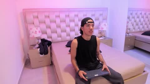 Angelo online show from 04/17/26, 11:35