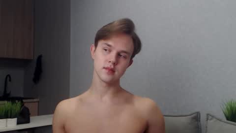 Angel online show from 11/10/25, 08:57