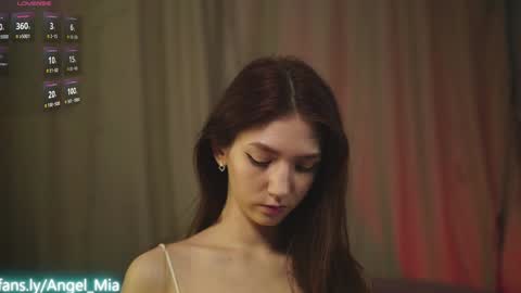 Nikki online show from 02/17/26, 08:00