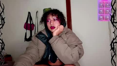 Snapshot of angelsdustxxx chatting on 01/31/25, 09:16 online show from 01/31/25, 09:16