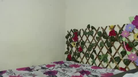 Snapshot of angelsexhotlatin chatting on 04/25/26, 04:48 angelsexhotlatin online show from 04/25/26, 04:48
