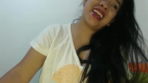 Snapshot of angelsexylatina chatting on 04/29/26, 11:00 rebeca online show from 04/29/26, 11:00