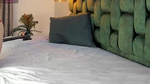 ANGIE online show from 10/23/25, 03:00