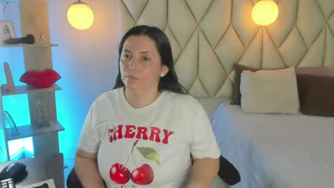 ANGIE online show from 05/10/26, 02:00