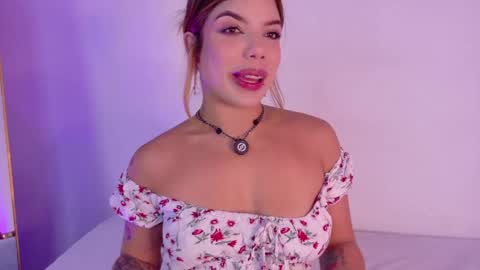 Snapshot of angelswiift chatting on 05/18/26, 05:30 ANGEL SWIFT online show from 05/18/26, 05:30