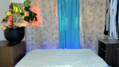 angelwhitte online show from 02/12/26, 08:26