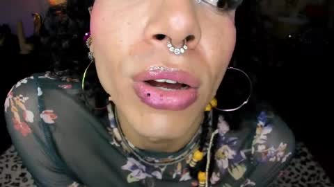 angelwhitte online show from 05/05/26, 11:35