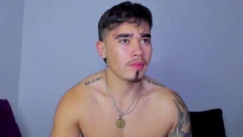 Snapshot of angelx_fox chatting on 09/18/25, 01:40 Angel Fox online show from 09/18/25, 01:40