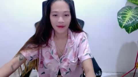Snapshot of angelyn_slim chatting on 03/21/26, 06:55 angelyn_slim online show from 03/21/26, 06:55