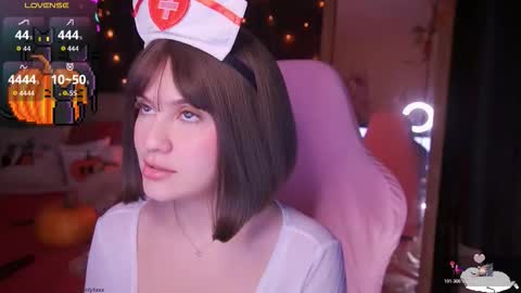 Snapshot of angelytaxx chatting on 11/20/25, 07:41 Angel online show from 11/20/25, 07:41