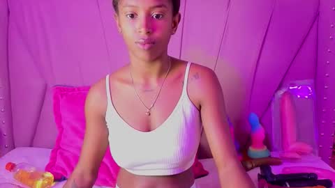 Snapshot of angeyapetite chatting on 03/04/26, 12:44 Anyega online show from 03/04/26, 12:44