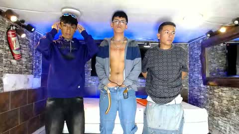 anghelytos online show from 10/31/25, 09:38